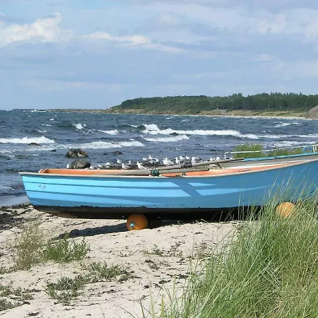 Three-bedroom Holiday In 4 * Hasle